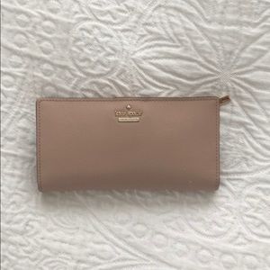 Kate spade light pink/nude wallet